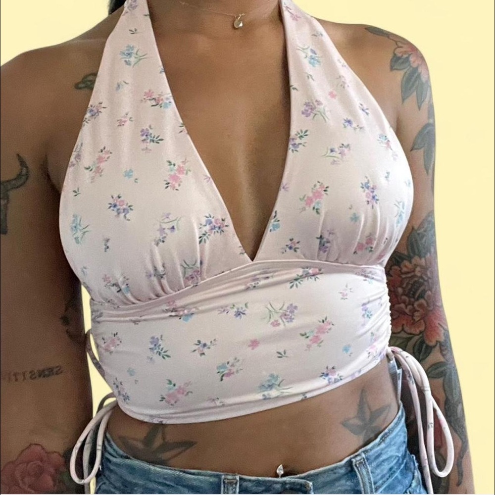 Princess Polly Floral V-Neck Crop Top